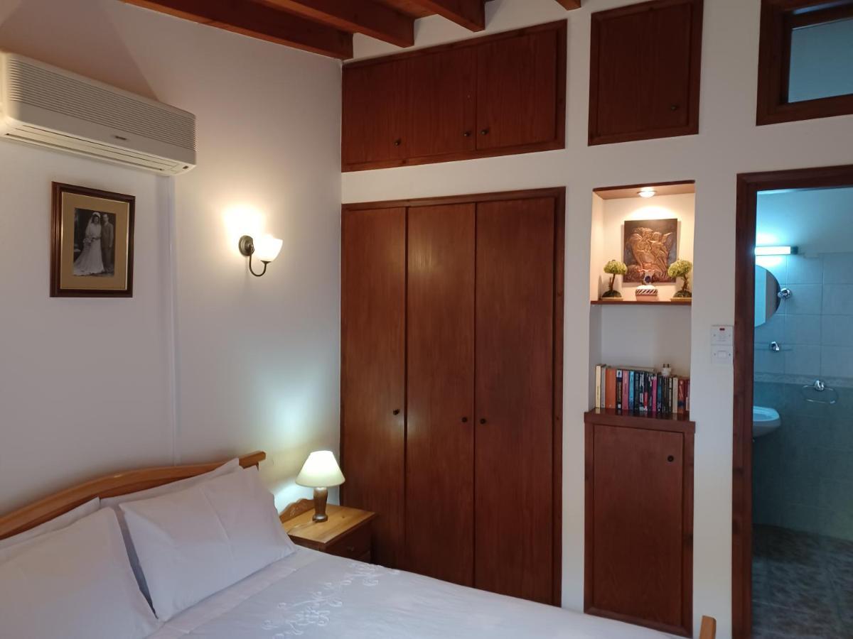 Niovi House Apartment ตอคนี ภายนอก รูปภาพ