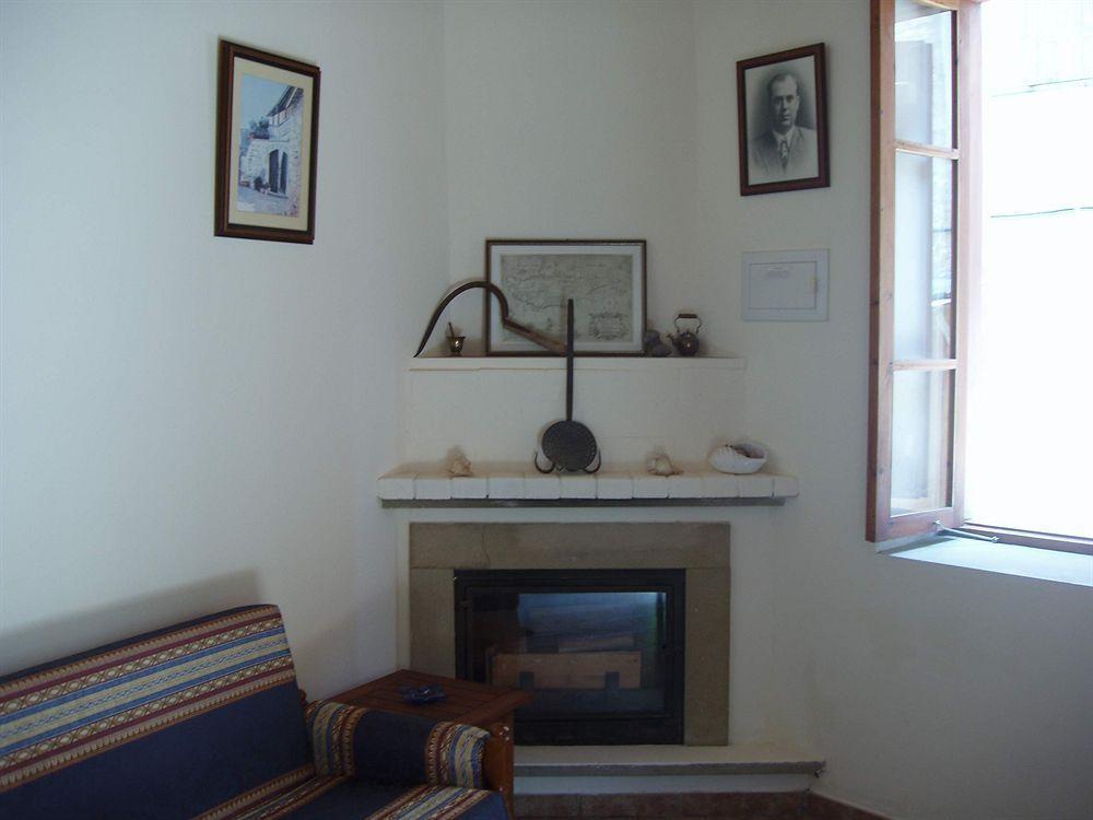 Niovi House Apartment ตอคนี ภายนอก รูปภาพ