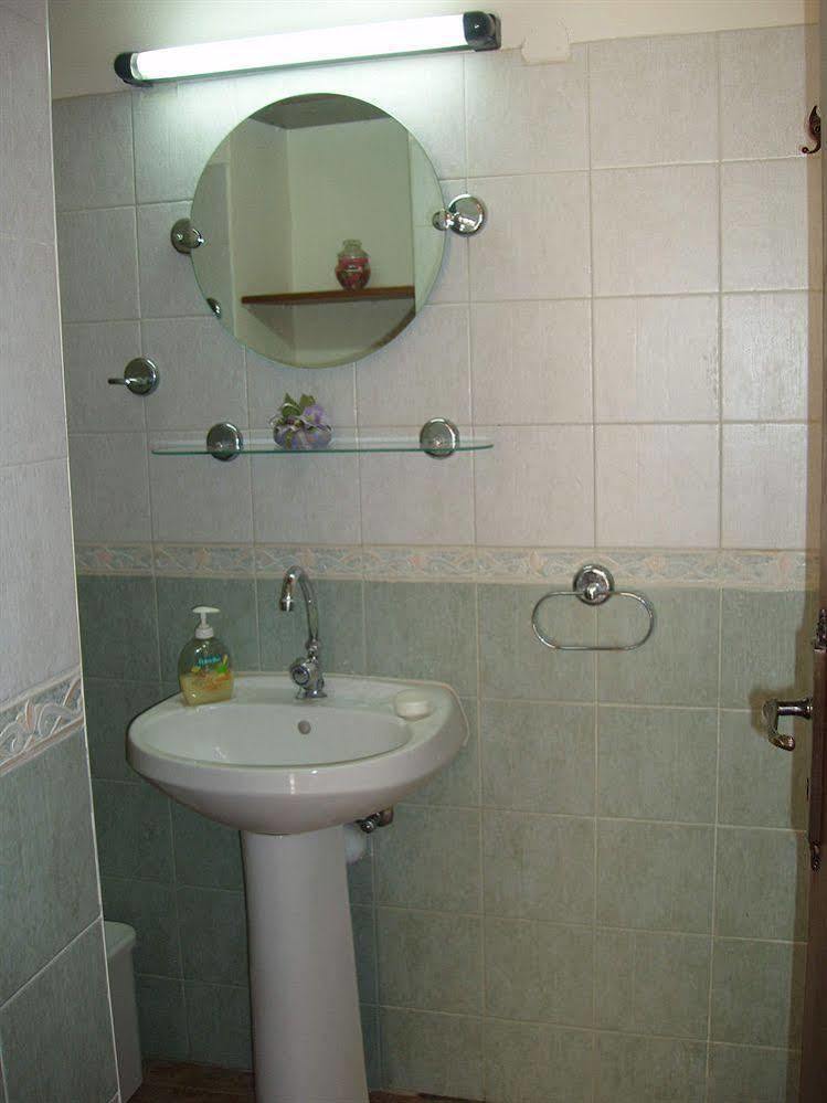 Niovi House Apartment ตอคนี ภายนอก รูปภาพ